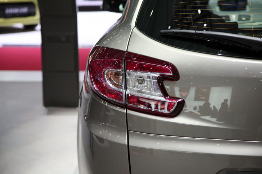  Renault Megane Sport Tourer 2010 года  (фото 16 из 20)